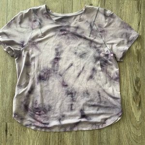 Hardly worn Lulu Speed Up Short Sleeve